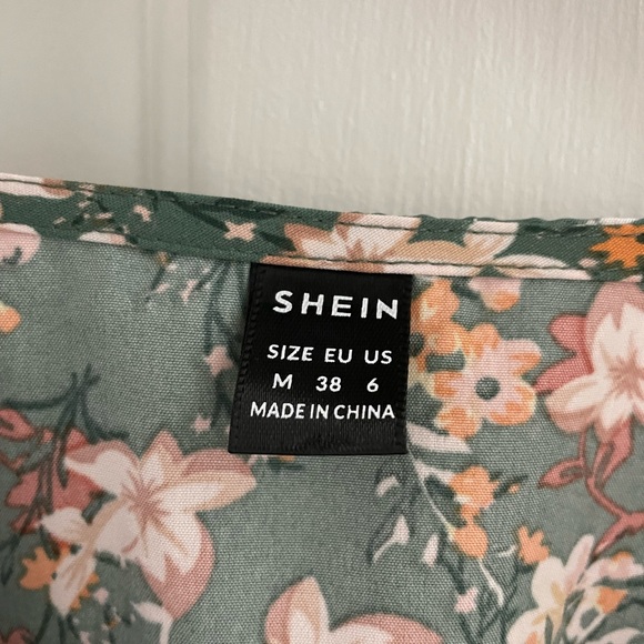 Shein V-Neck Floral Blouse, Size 6 - Picture 6 of 9